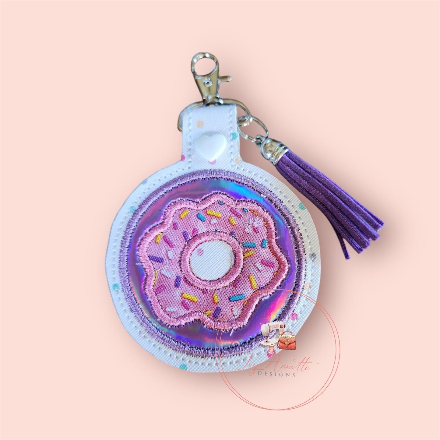 Applique' Donut Snap Tab