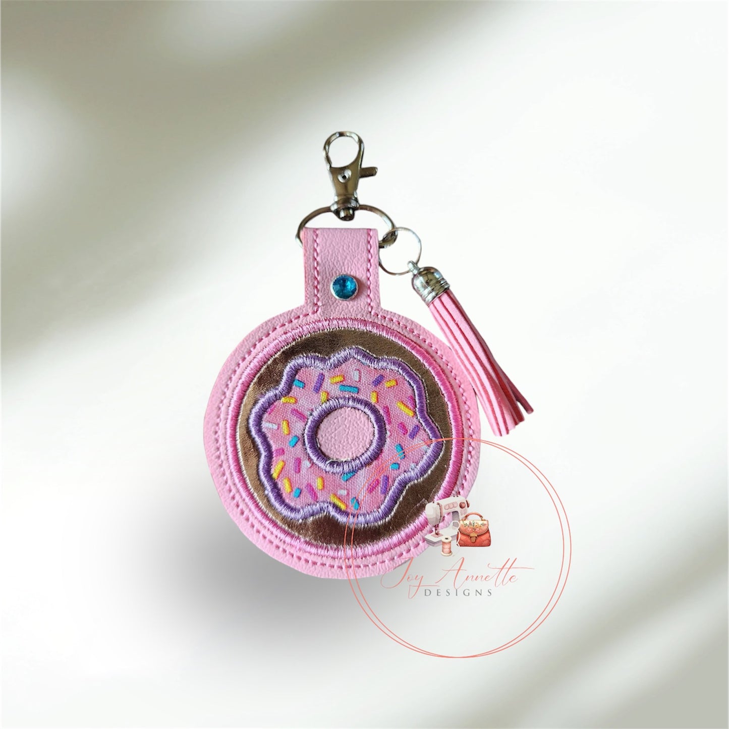 Applique' Donut Snap Tab