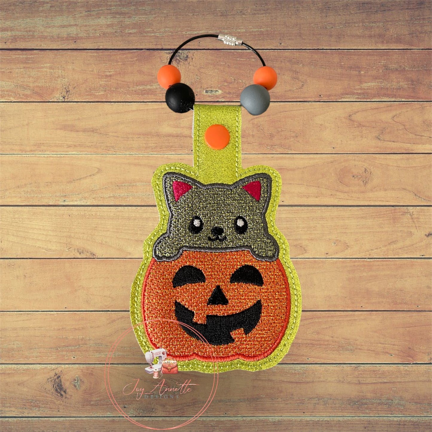 Kitty Pumpkin Snap Tab