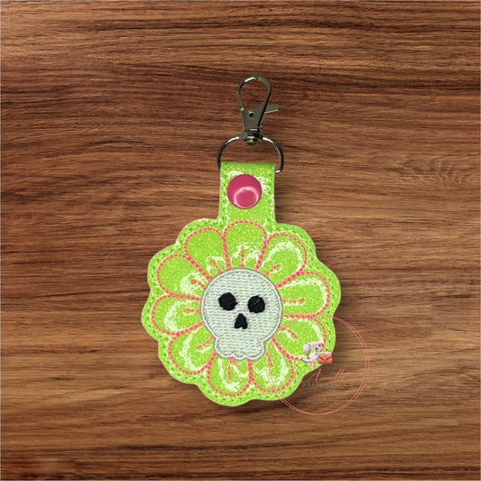 Skull Daisy Snap Tab-KeyFob